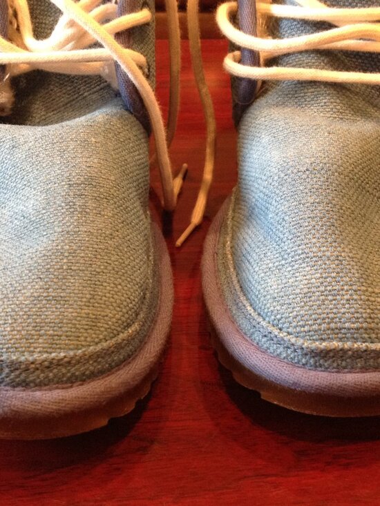 UGG Chukka Boots Size 10 main image 6